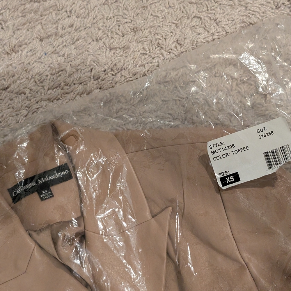 NEW Catherine Malandrino Faux Leather Cropped Blazer Jacket Size XS Toffee Tan - Picture 5 of 10